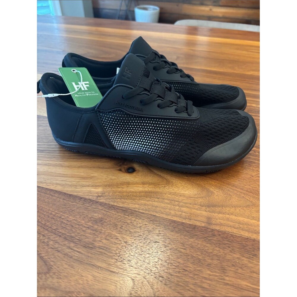 NWT New Hike Footwear Unisex Black White Stride Series Size 43 (W12 M 10)